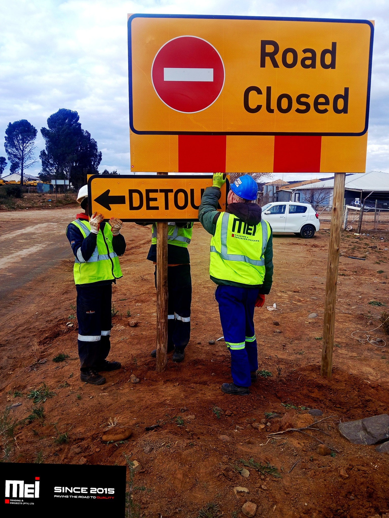Road closed detour signage